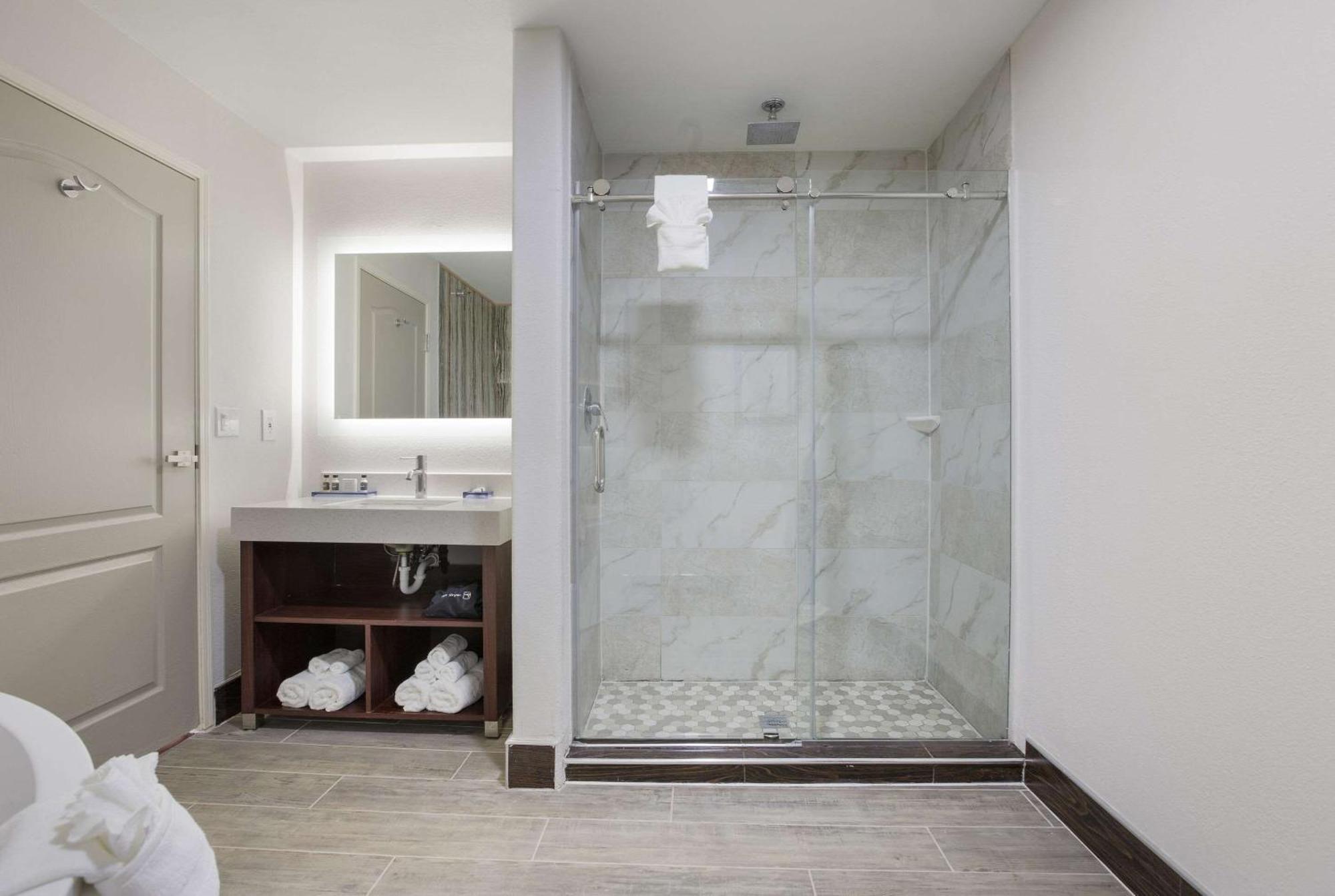 The Leo Collection Detroit, Ascend Hotel Collection Lincoln Park Eksteriør bilde